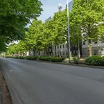 Viale Venezia Huge Red *